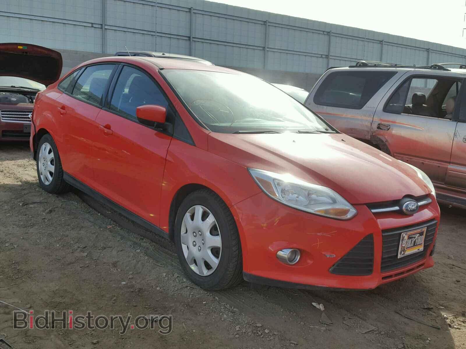 Photo 1FAHP3F26CL273400 - FORD FOCUS 2012
