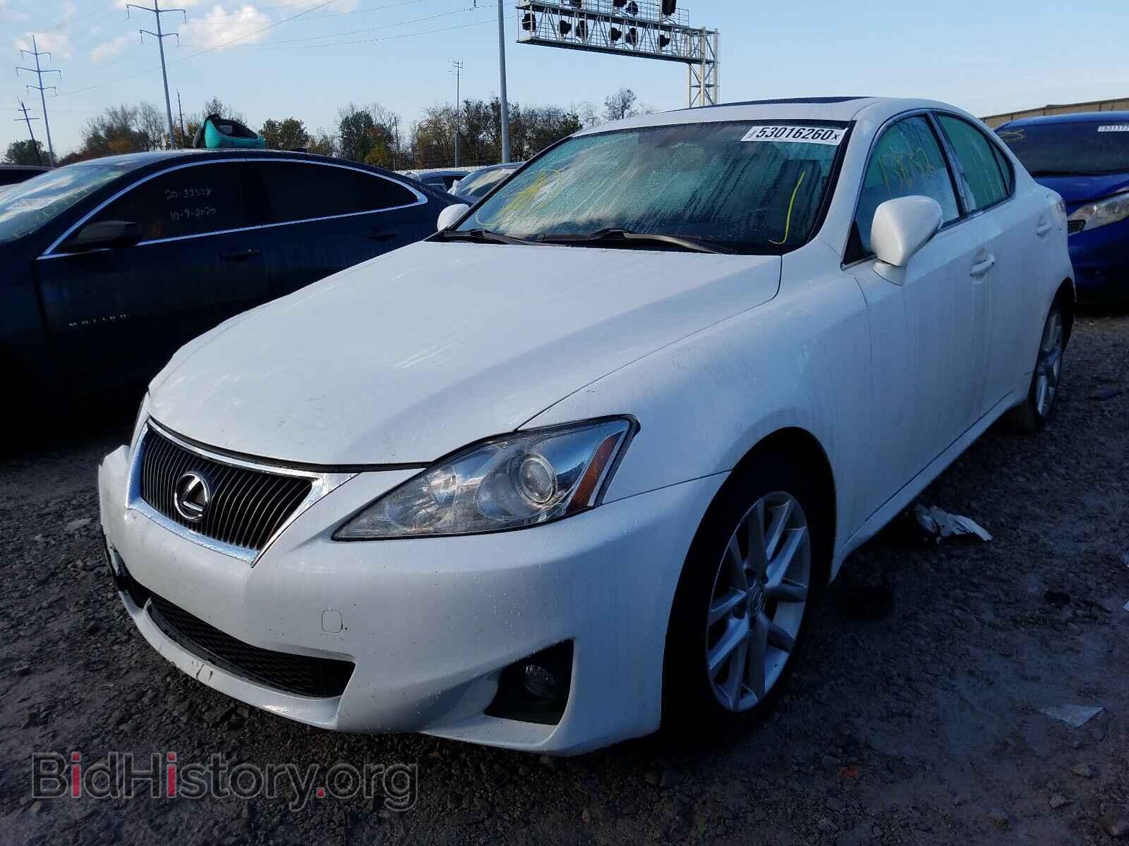 2011 LEXUS IS - VIN: JTHCF5C2XB5046039 - Фото 2