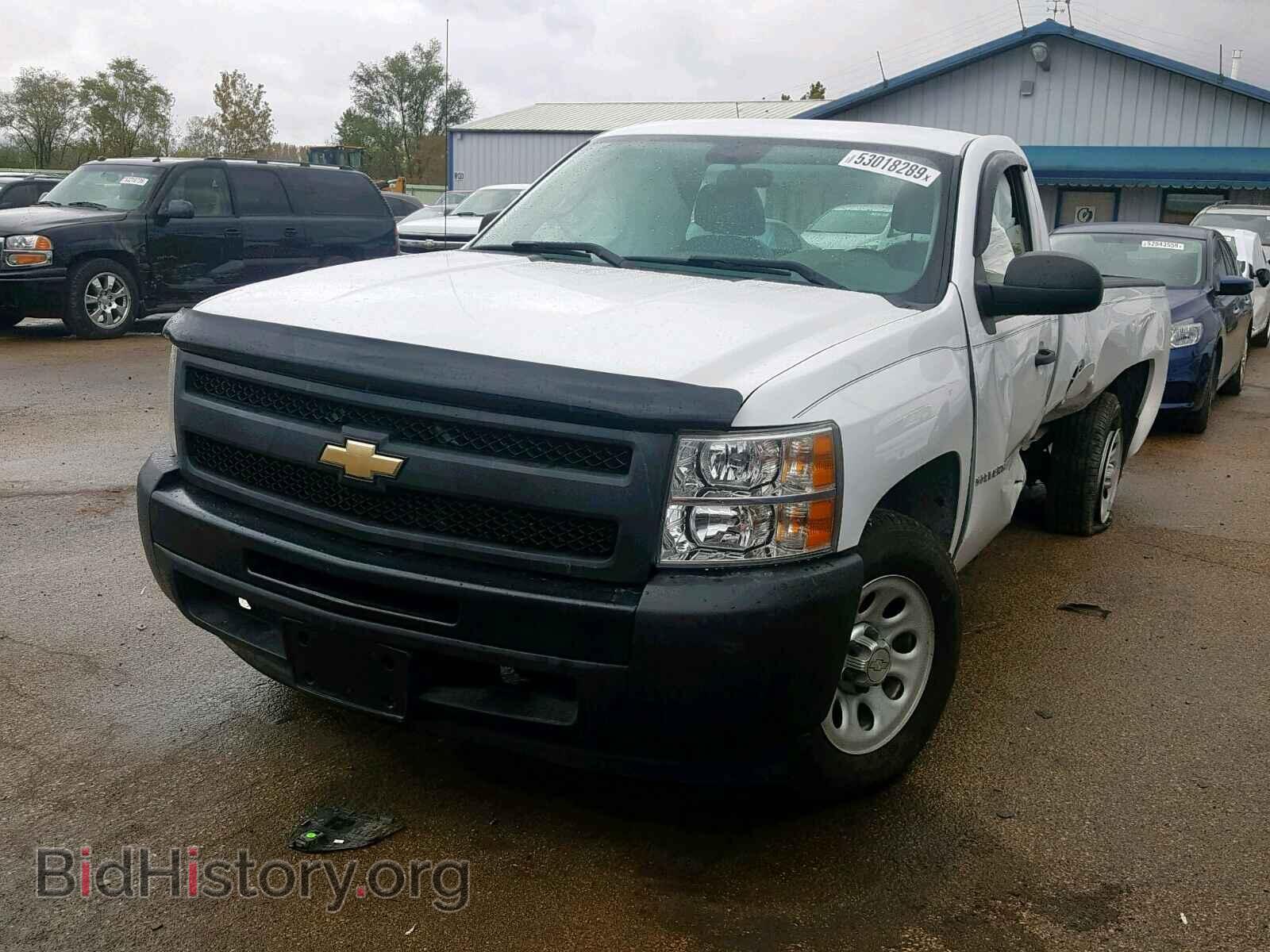 2010 CHEVROLET SILVERADO - VIN: 1GCPCPEX3AZ180186 - Фото 2