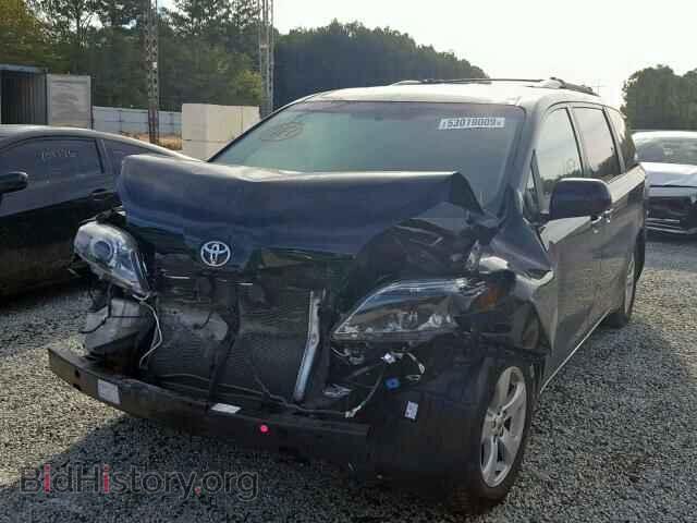 2013 TOYOTA SIENNA LE - VIN: 5TDKK3DC8DS310098 - Фото 2