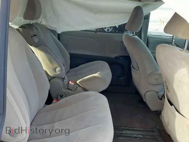 2013 TOYOTA SIENNA LE - VIN: 5TDKK3DC8DS310098 - Фото 6