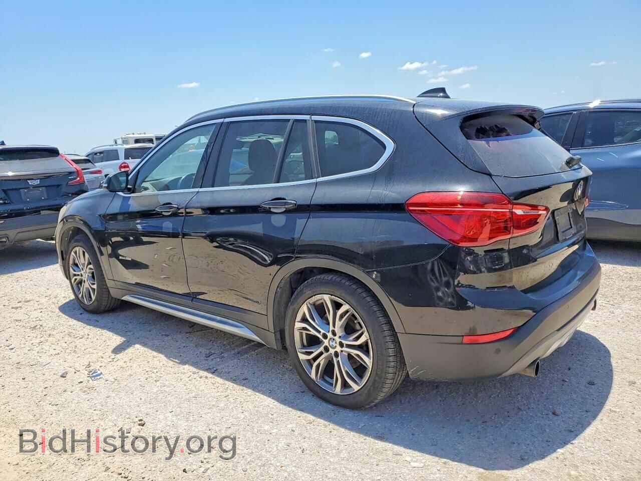 2016 BMW X1 - VIN: WBXHT3C35G5E51607 - Фото 2