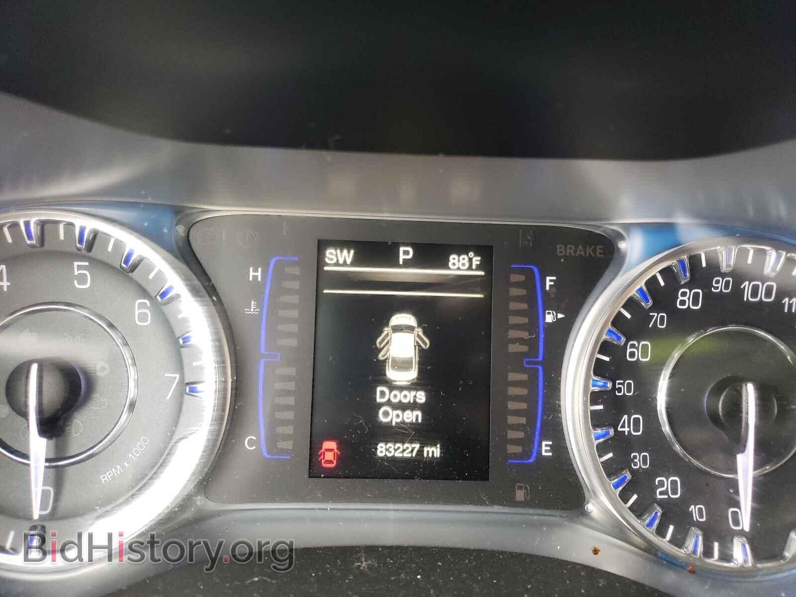 2015 CHRYSLER 200 - VIN: 1C3CCCAB0FN677586 - Фото 8
