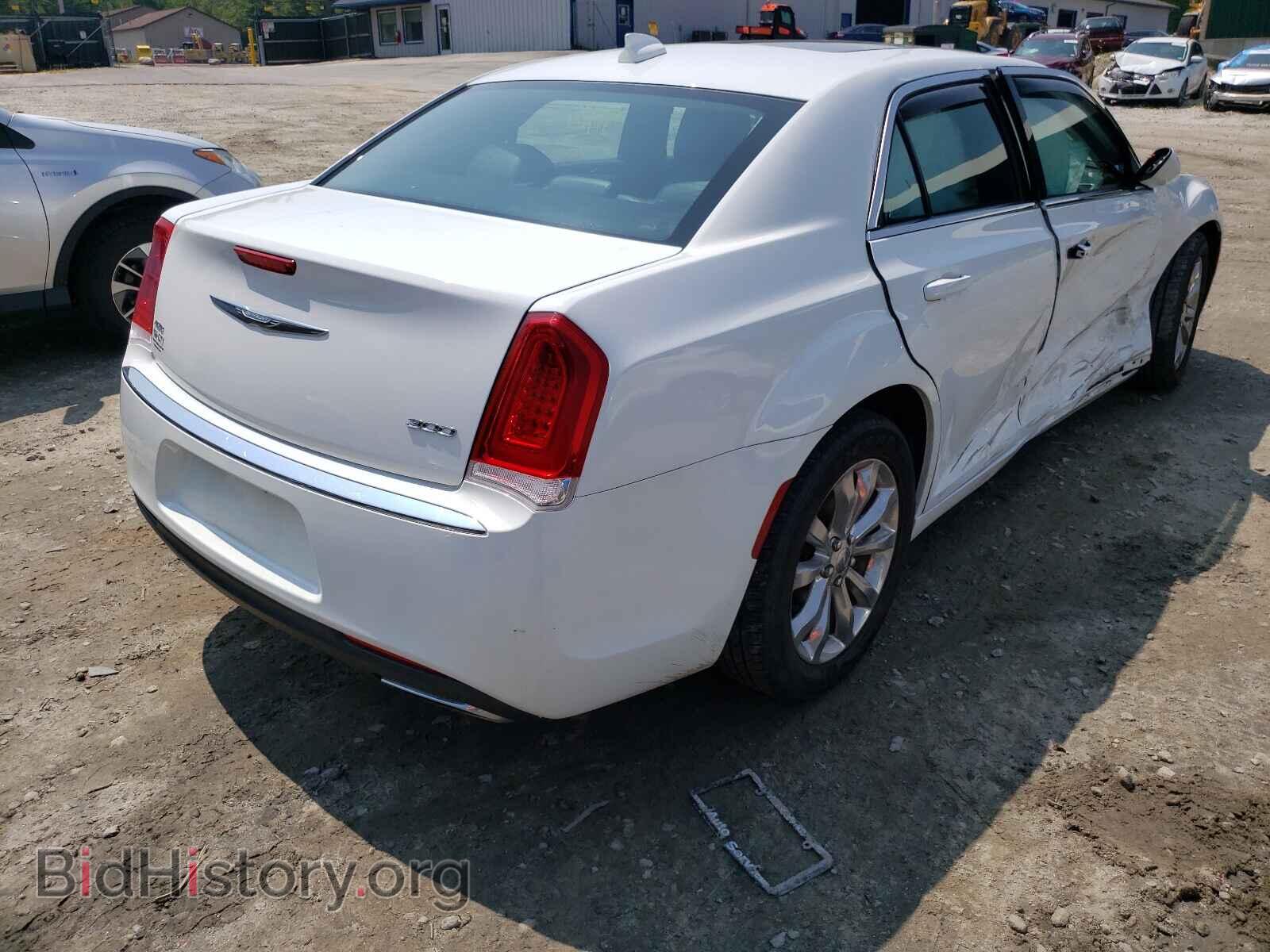 2015 CHRYSLER 300 - VIN: 2C3CCARG5FH830914 - Фото 4