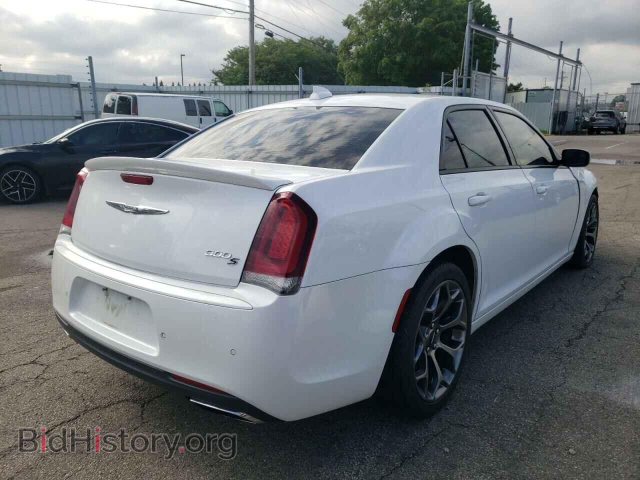 2015 CHRYSLER 300 - VIN: 2C3CCABG8FH743308 - Фото 4