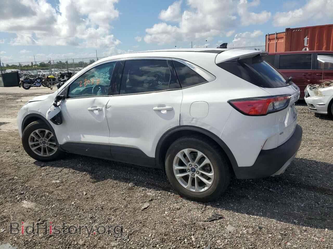 2020 FORD ESCAPE - VIN: 1FMCU0G66LUA12576 - Photo 2