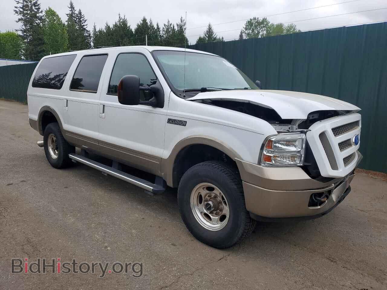 2005 FORD EXCURSION - VIN: 1FMSU45P65EB52879 - Photo 4