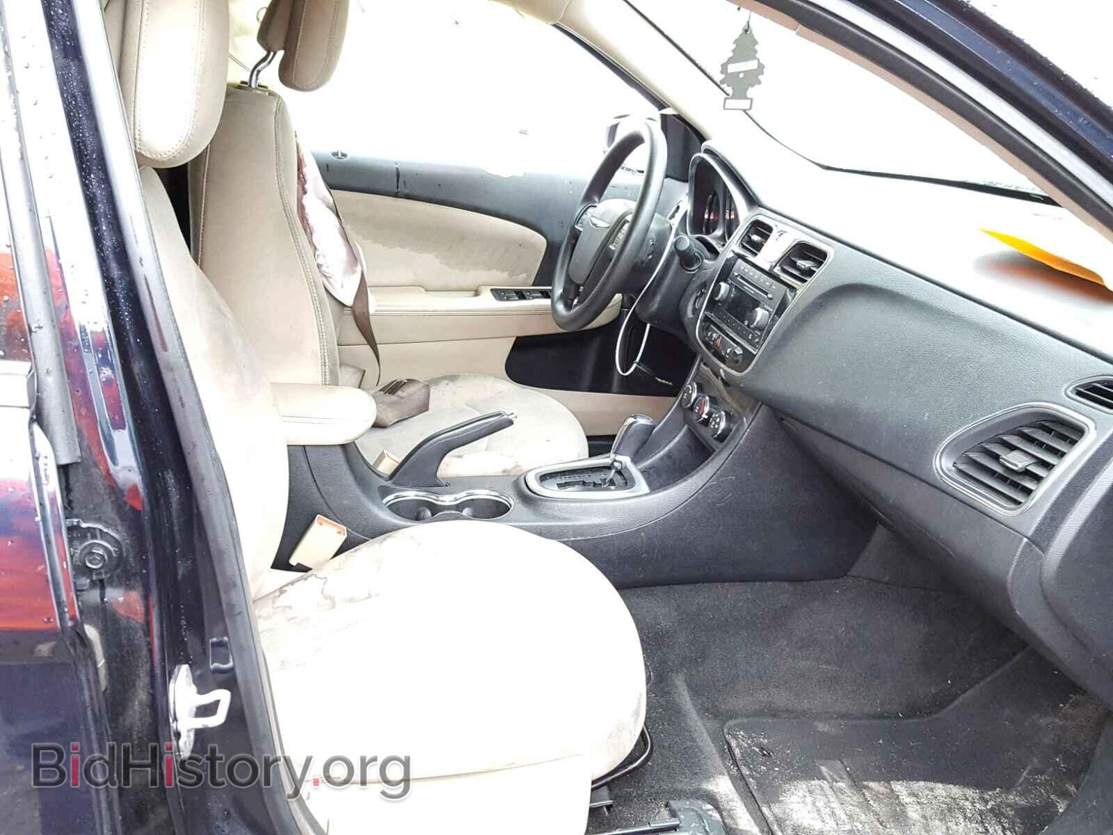 2012 CHRYSLER 200 - VIN: 1C3CCBAG3CN316550 - Фото 5