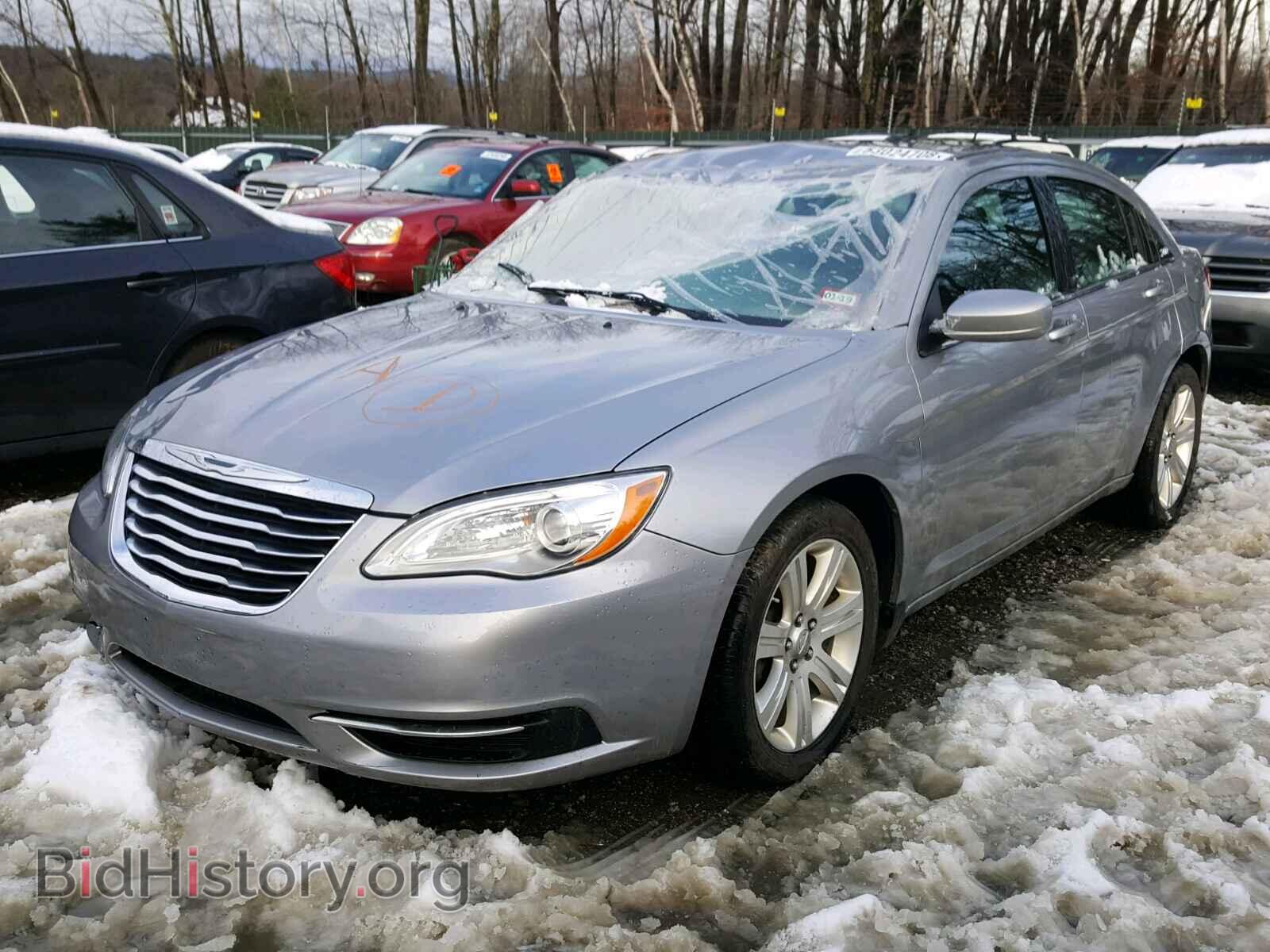 2013 CHRYSLER 200 - VIN: 1C3CCBAB1DN671626 - Фото 2