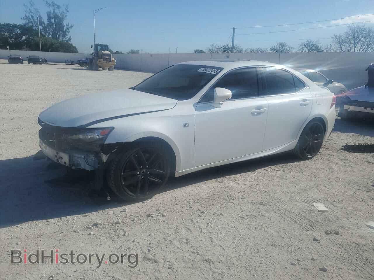 Photo JTHCE1D25F5005592 - LEXUS IS 2015