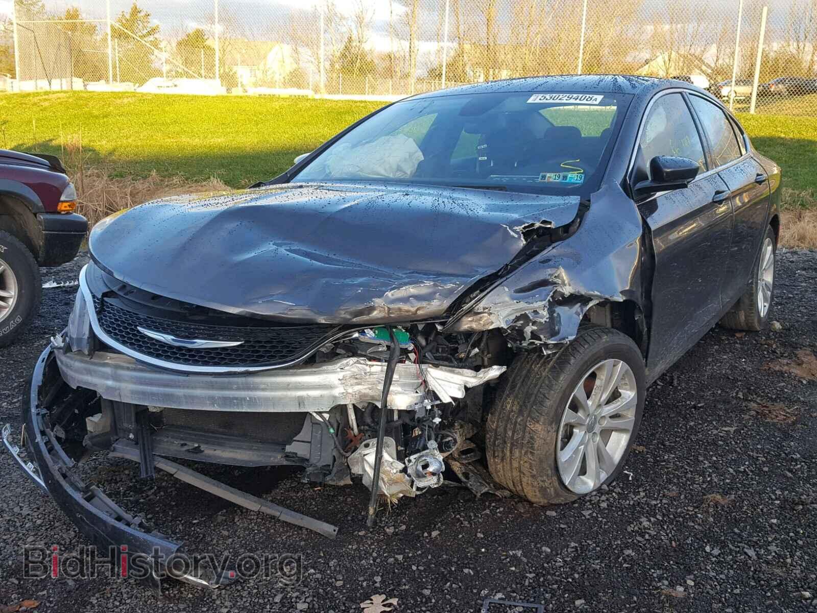 2015 CHRYSLER 200 - VIN: 1C3CCCAB0FN704009 - Photo 2