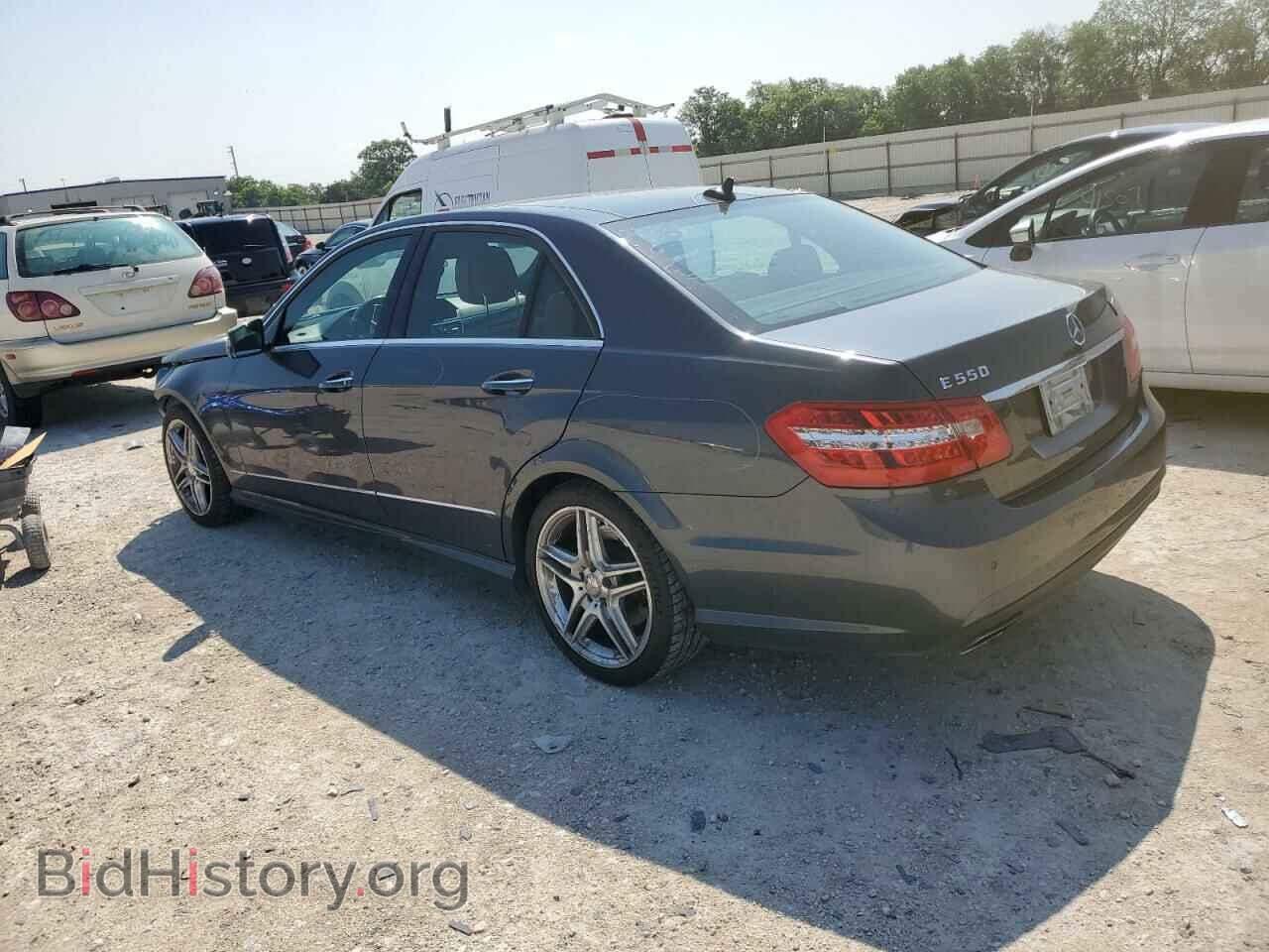 2011 MERCEDES-BENZ E-CLASS - VIN: WDDHF7CB6BA284373 - Фото 2