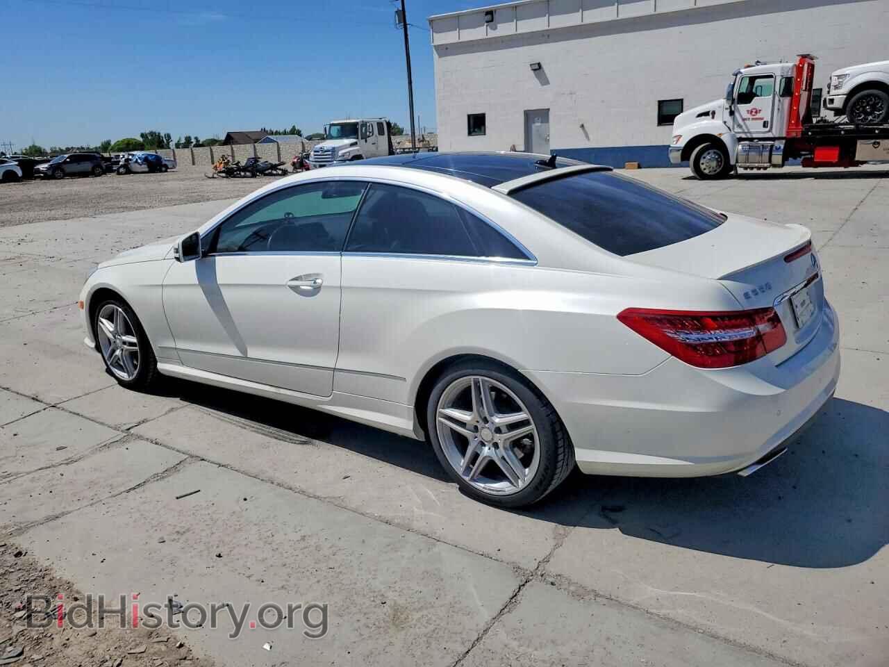 2011 MERCEDES-BENZ E-CLASS - VIN: WDDKJ7CBXBF092168 - Фото 2