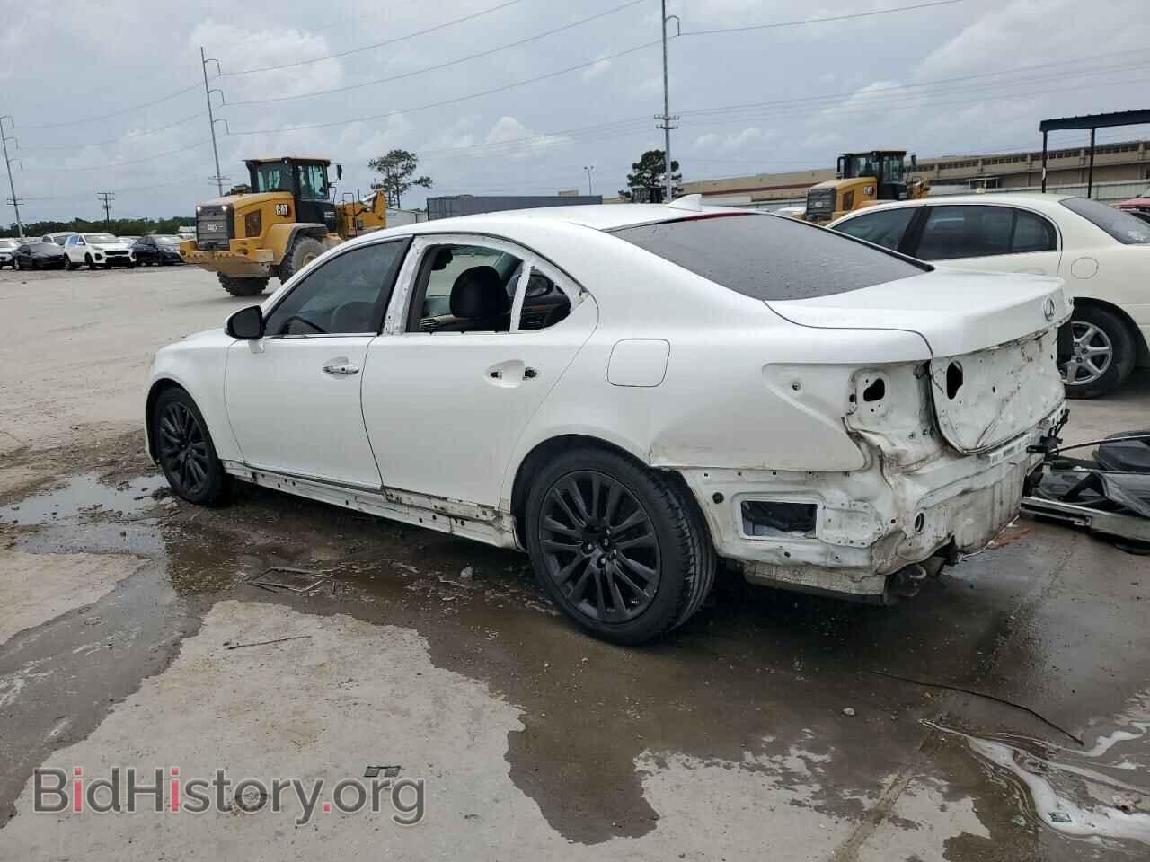 2014 LEXUS LS460 - VIN: JTHBL5EF5E5127006 - Photo 2