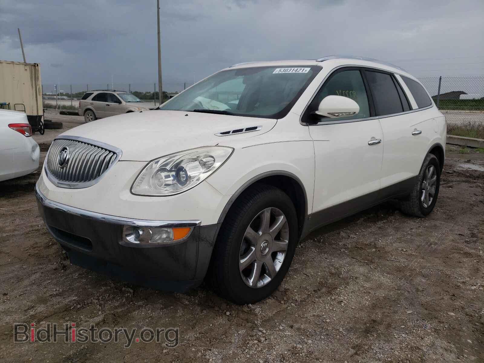 2008 BUICK ENCLAVE - VIN: 5GAEV23728J186630 - Фото 2