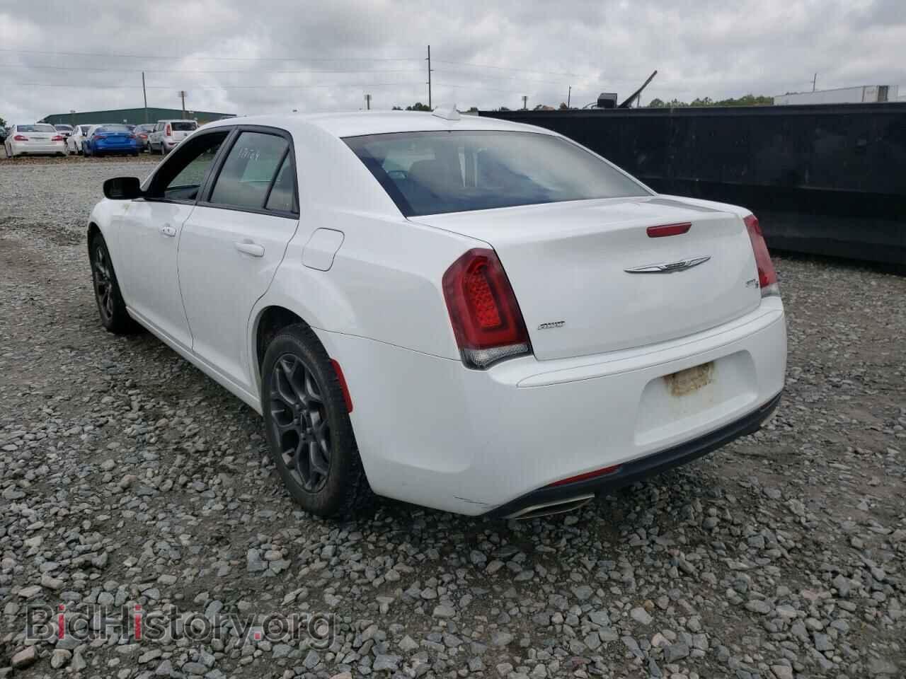 2016 CHRYSLER 300 - VIN: 2C3CCAGG0GH182855 - Фото 3