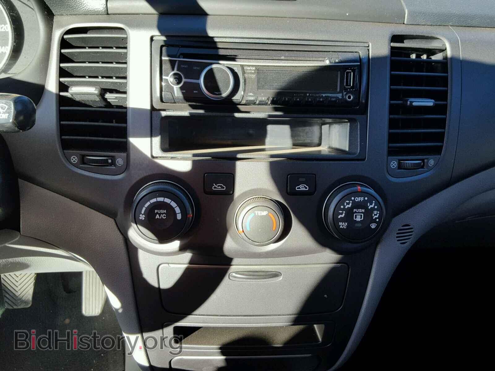 2008 KIA OPTIMA - VIN: KNAGE123X85250807 - Фото 9