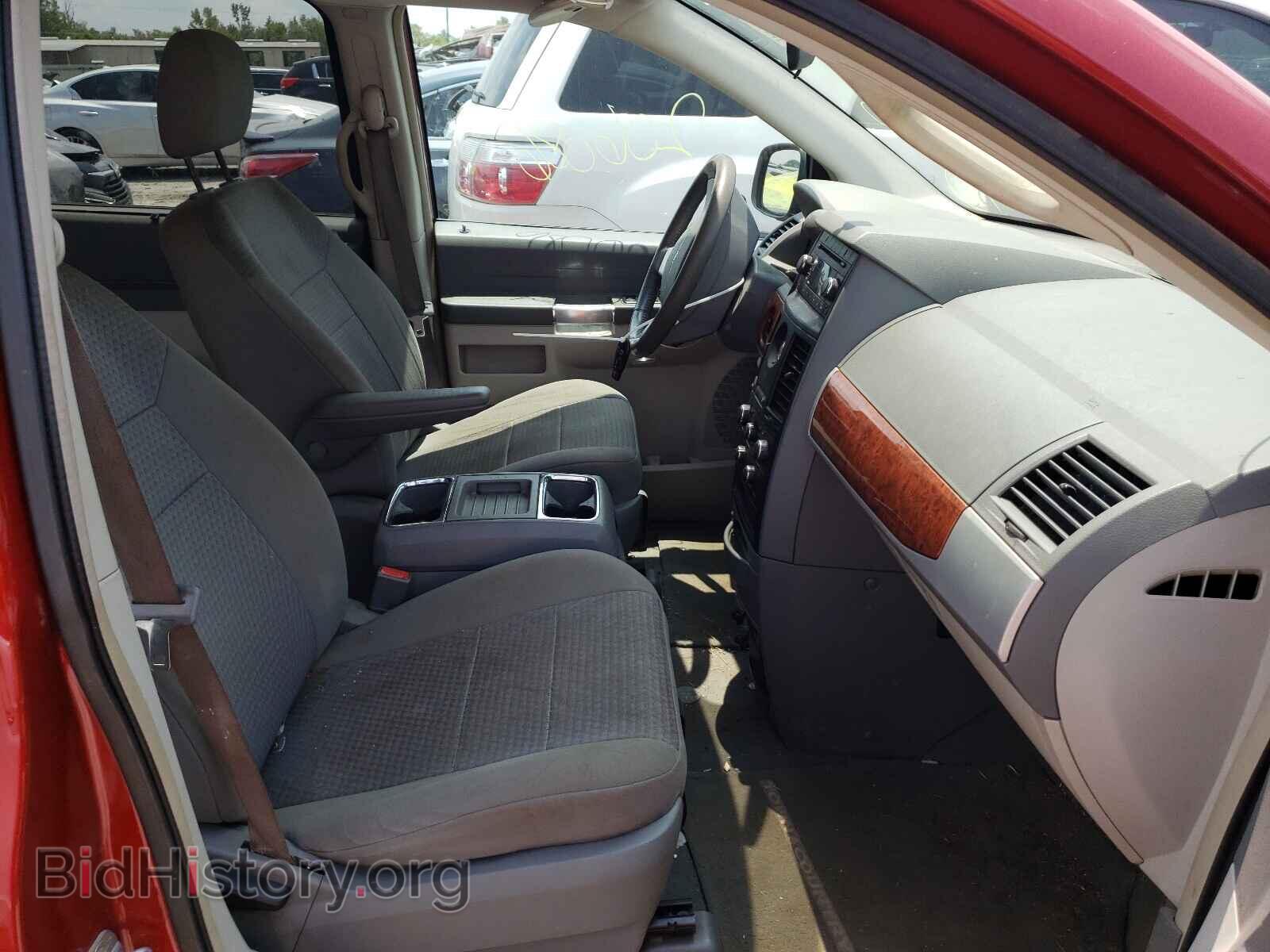 2008 CHRYSLER MINIVAN - VIN: 2A8HR54P98R635046 - Фото 5