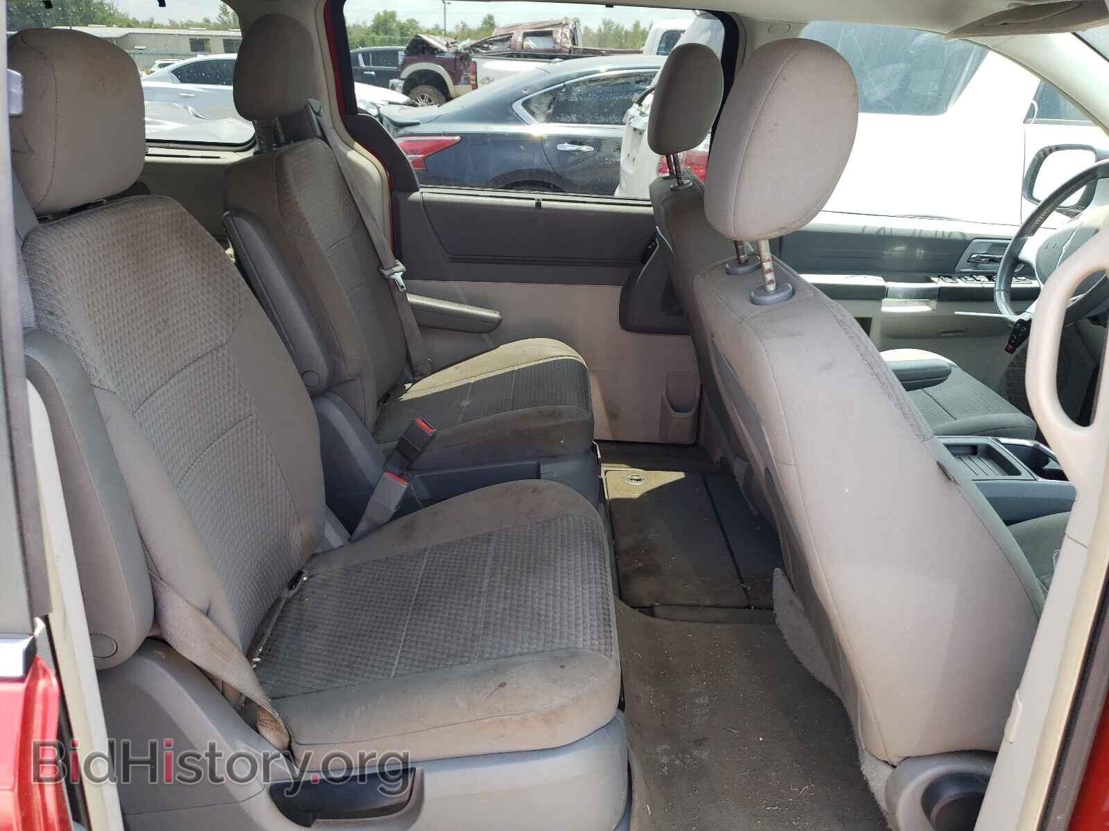 2008 CHRYSLER MINIVAN - VIN: 2A8HR54P98R635046 - Фото 6