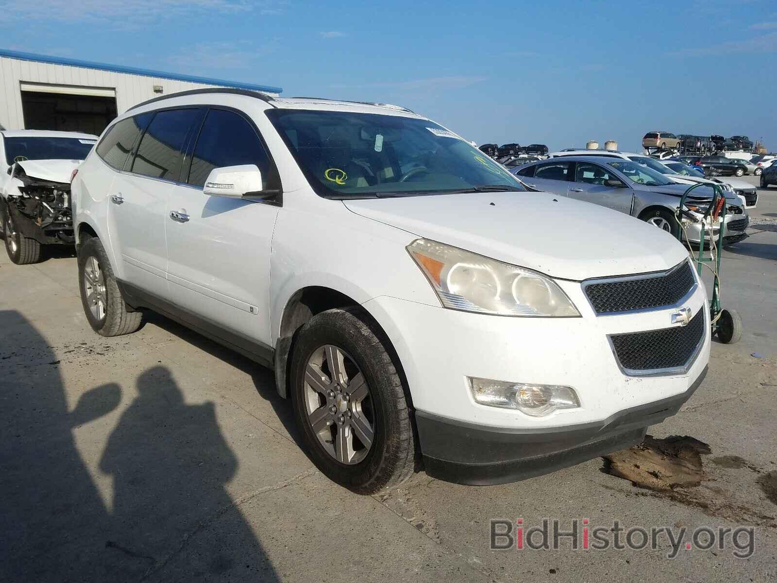 Photo 1GNLRGED2AS124386 - CHEVROLET TRAVERSE 2010