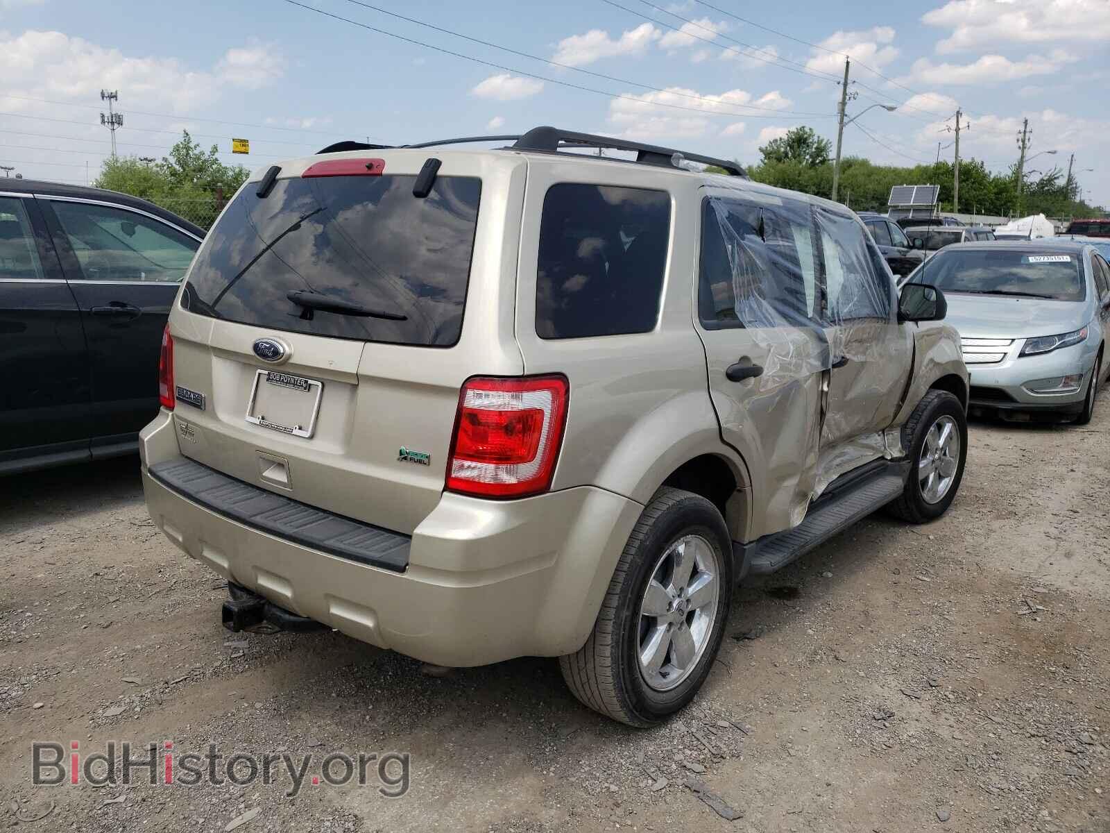 2011 FORD ESCAPE - VIN: 1FMCU9DG0BKA32396 - Фото 4