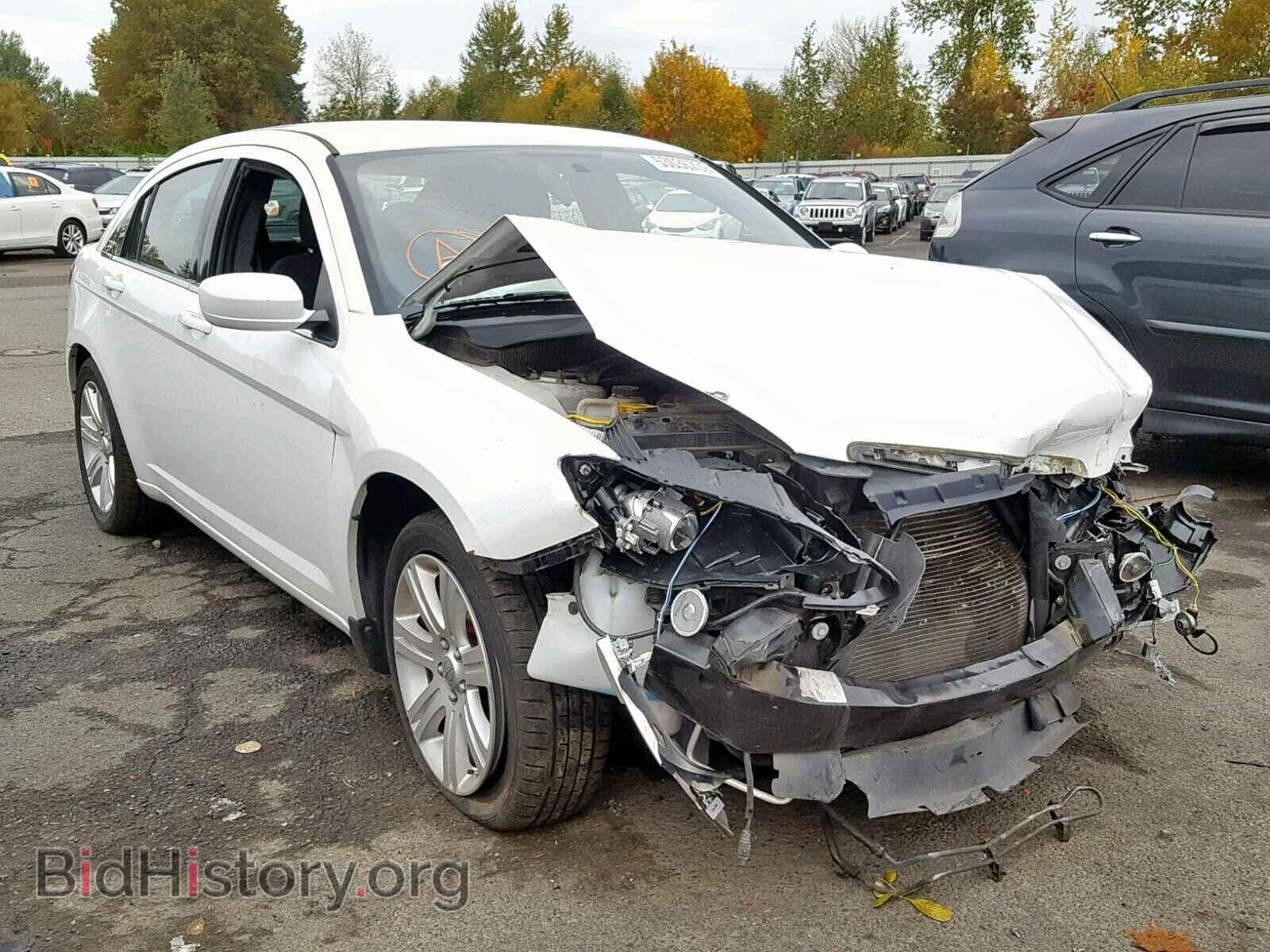Фотография 1C3CCBAB8DN706100 - CHRYSLER 200 2013