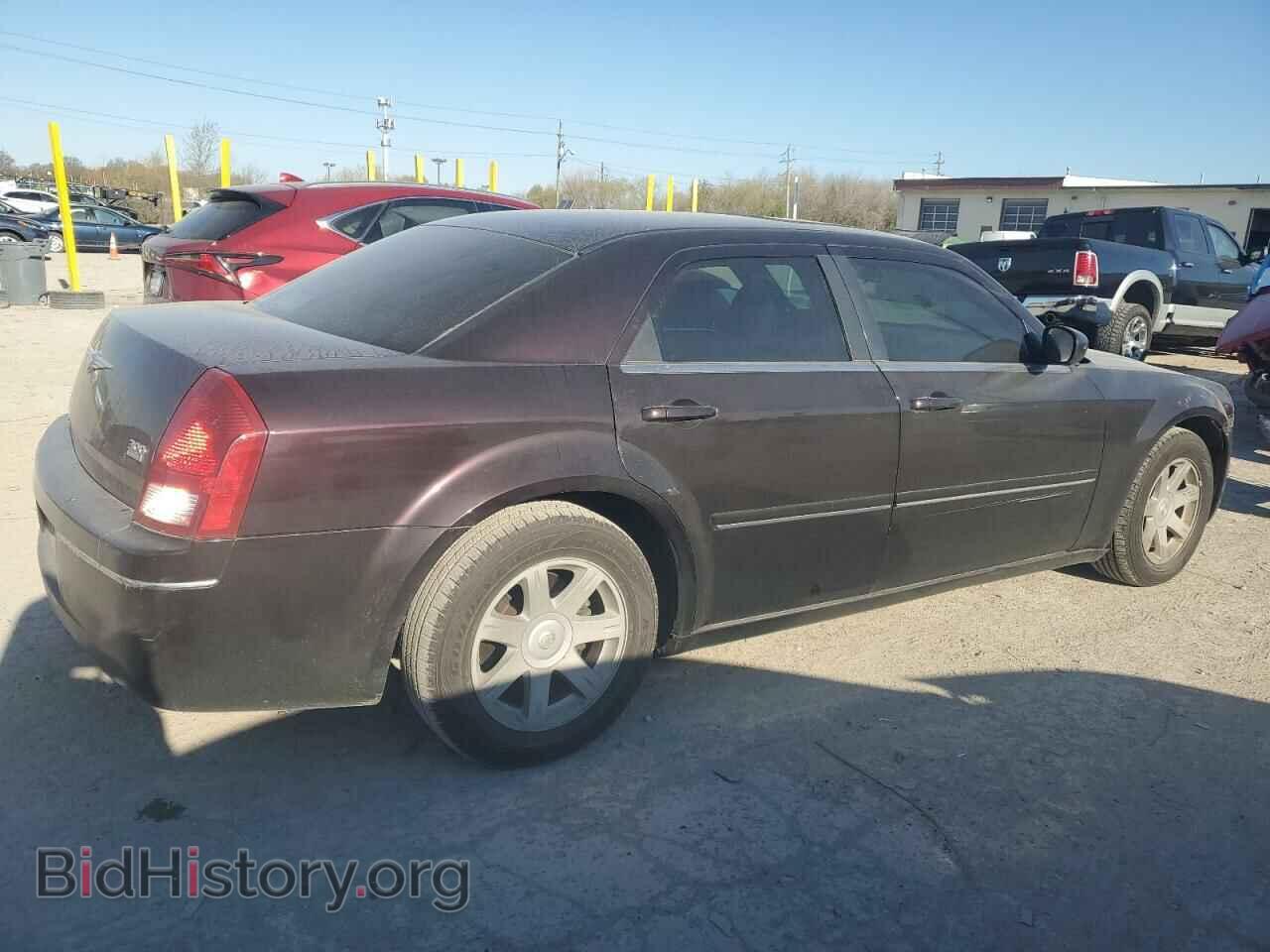 2005 CHRYSLER 300 - VIN: 2C3JA53G65H115829 - Фото 3