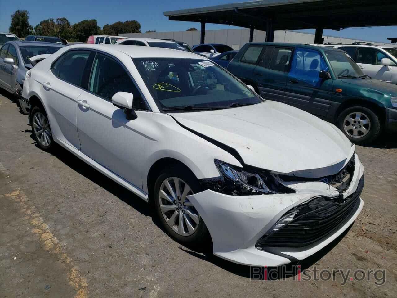 Photo 4T1B11HK0KU705695 - TOYOTA CAMRY 2019