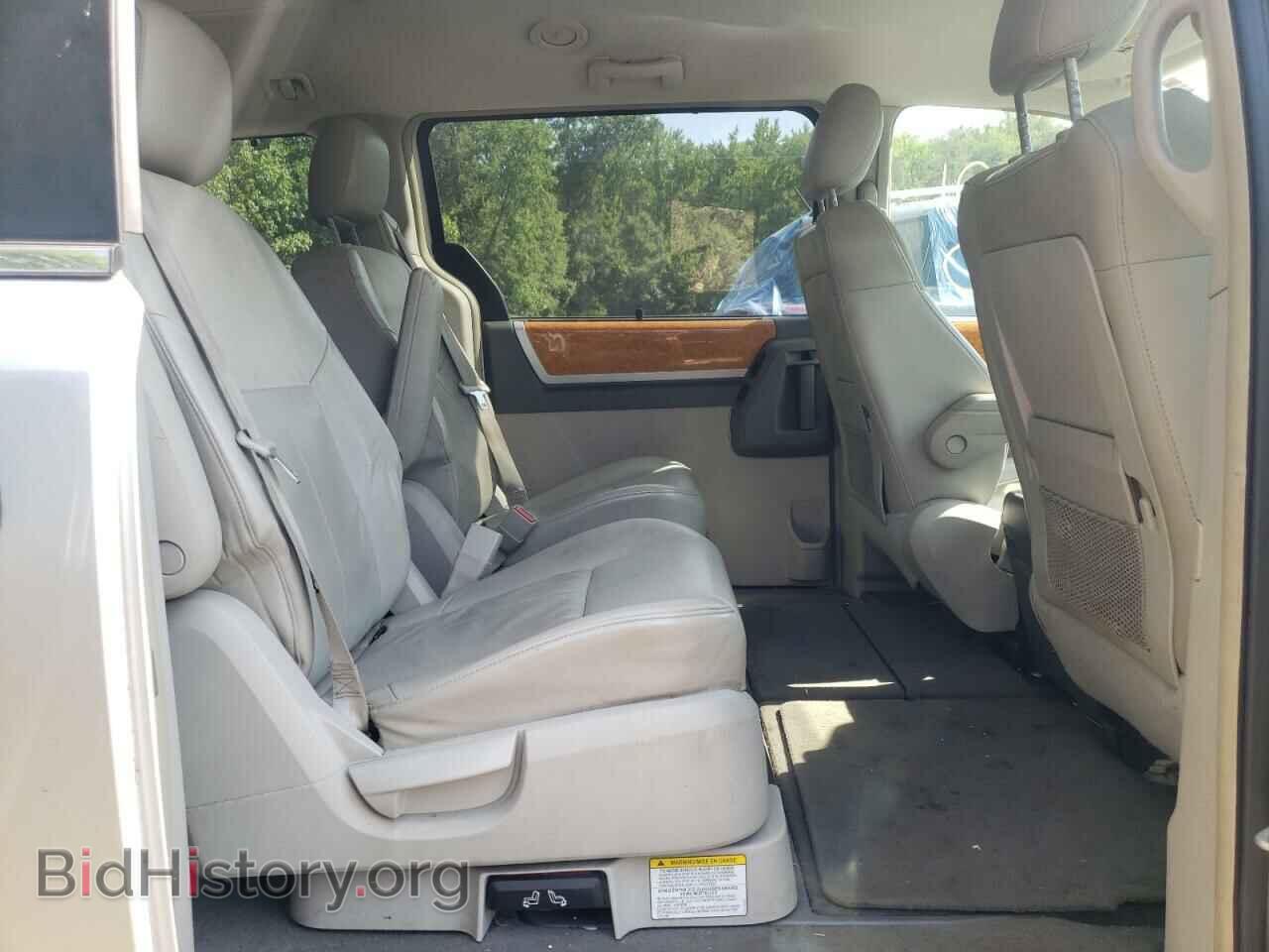 2008 CHRYSLER MINIVAN - VIN: 2A8HR64X88R758813 - Фото 6