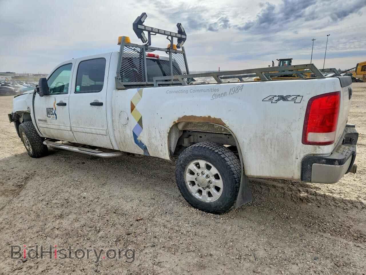 2013 GMC SIERRA - VIN: 1GT423C83DF197165 - Фото 2
