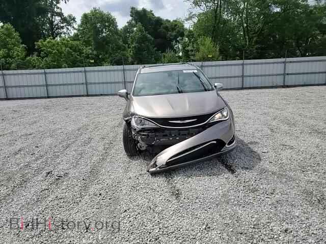 2017 CHRYSLER PACIFICA - VIN: 2C4RC1GG8HR643298 - Photo 15