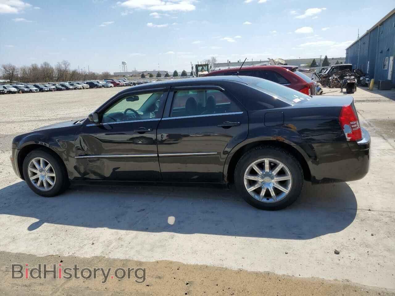 2008 CHRYSLER 300 - VIN: 2C3LA33G68H263769 - Фото 2