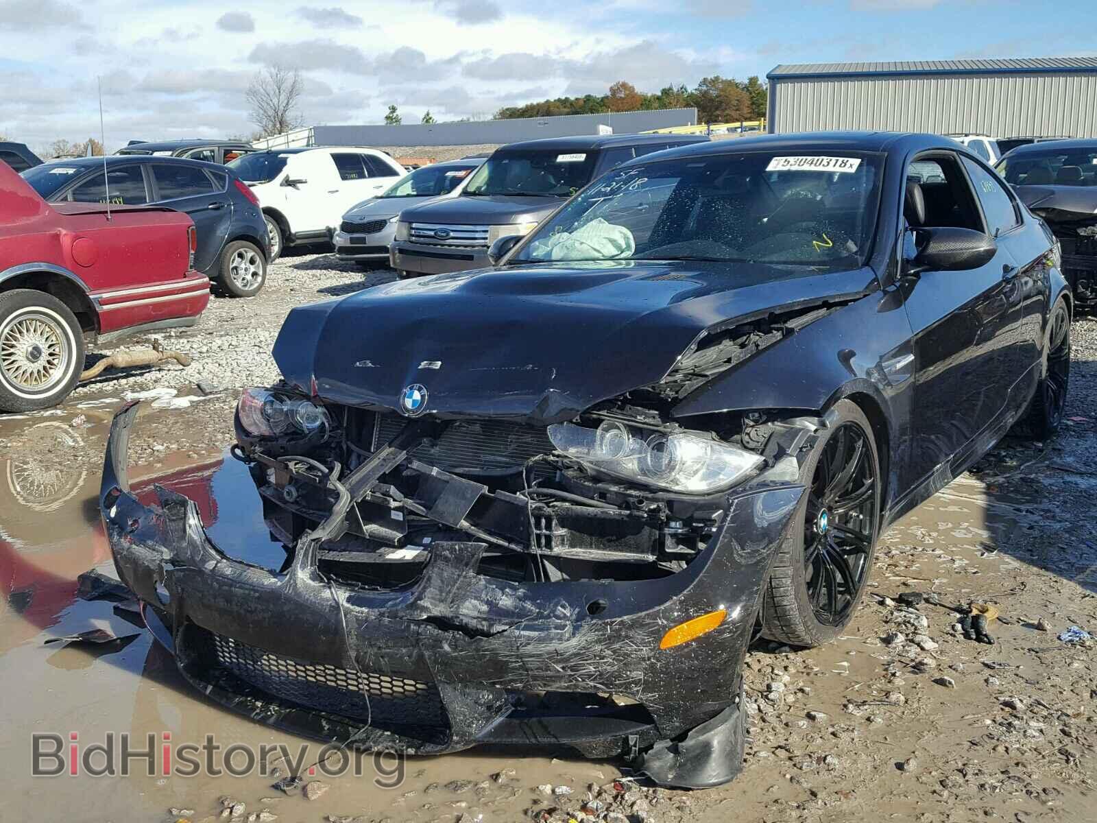 2011 BMW M3 - VIN: WBSKG9C5XBE368250 - Фото 2