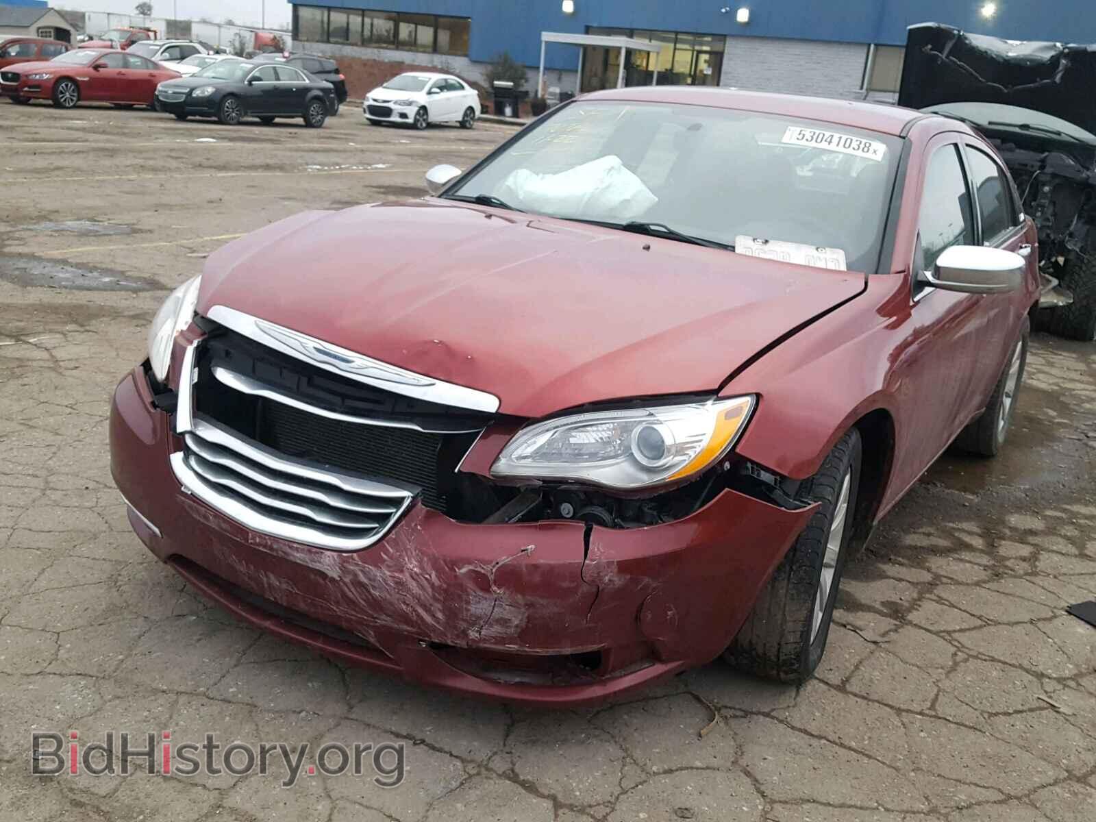 2013 CHRYSLER 200 - VIN: 1C3CCBCG6DN583423 - Фото 2