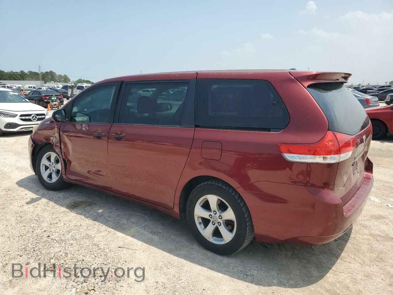 2011 TOYOTA SIENNA - VIN: 5TDKA3DC9BS007623 - Фото 2