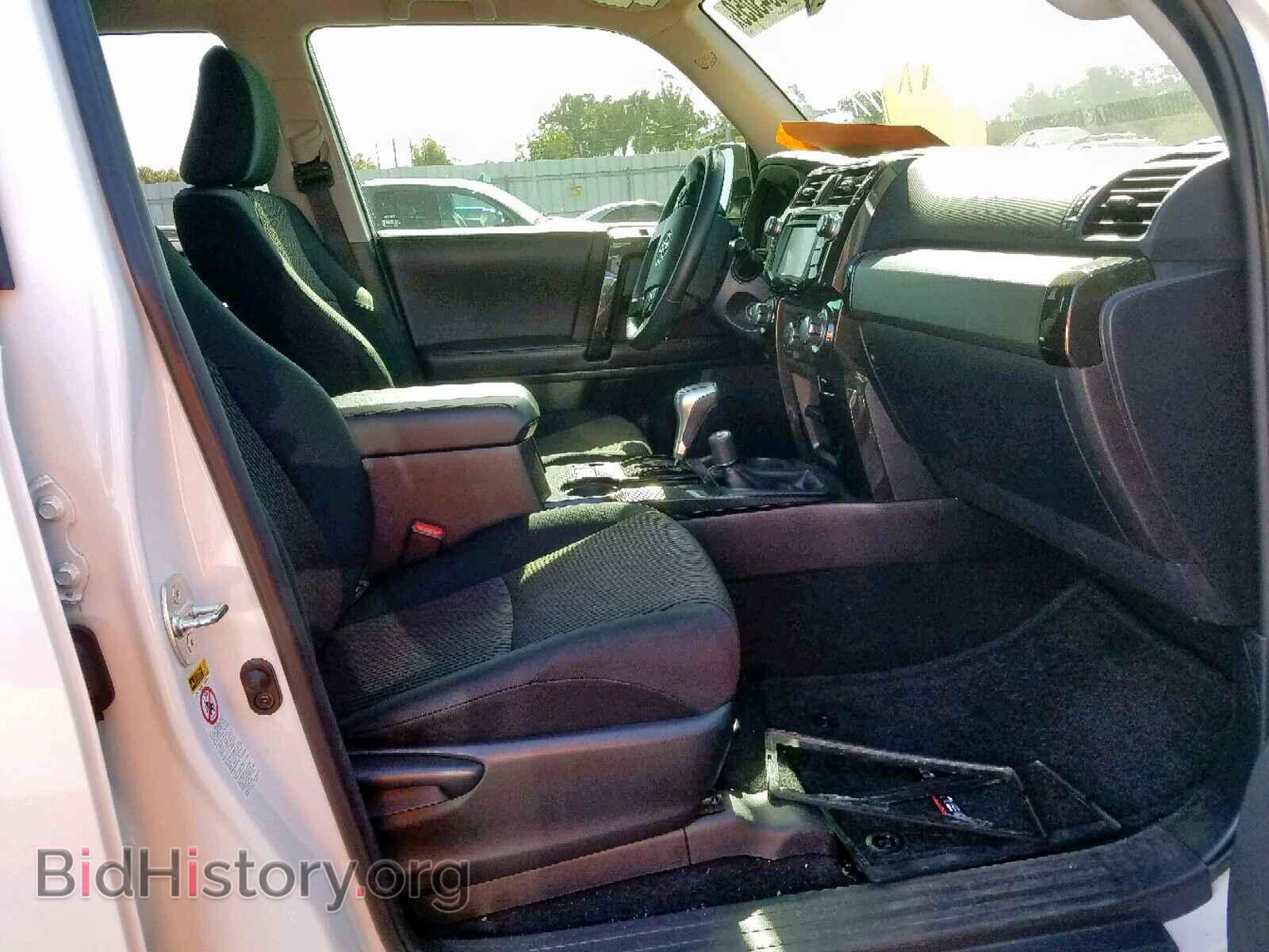 2018 TOYOTA 4RUNNER SR - VIN: JTEBU5JR1J5564764 - Фото 5