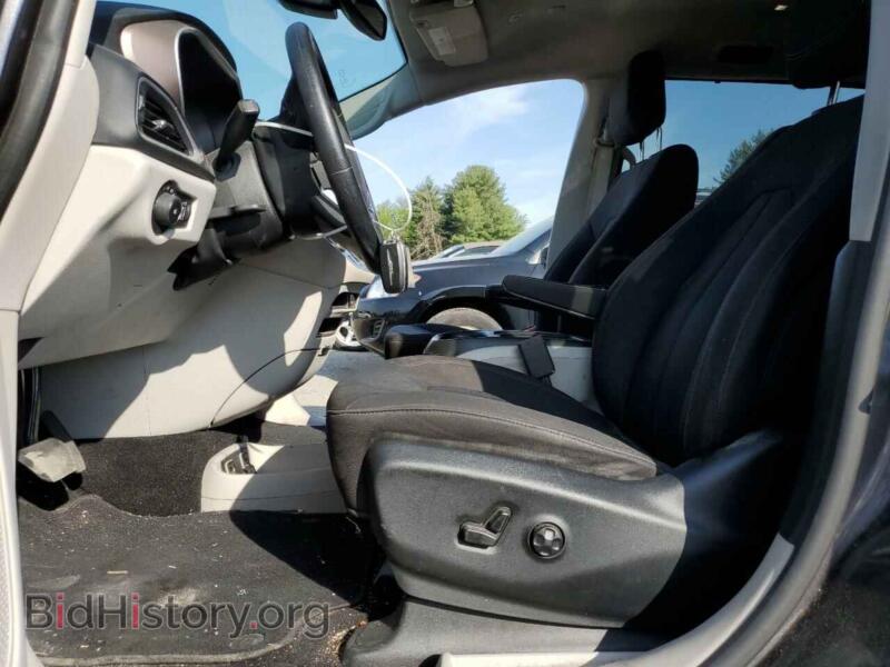 2019 Chrysler PACIFICA (VIN 2C4RC1FG0KR525738) — photo 7 of 13