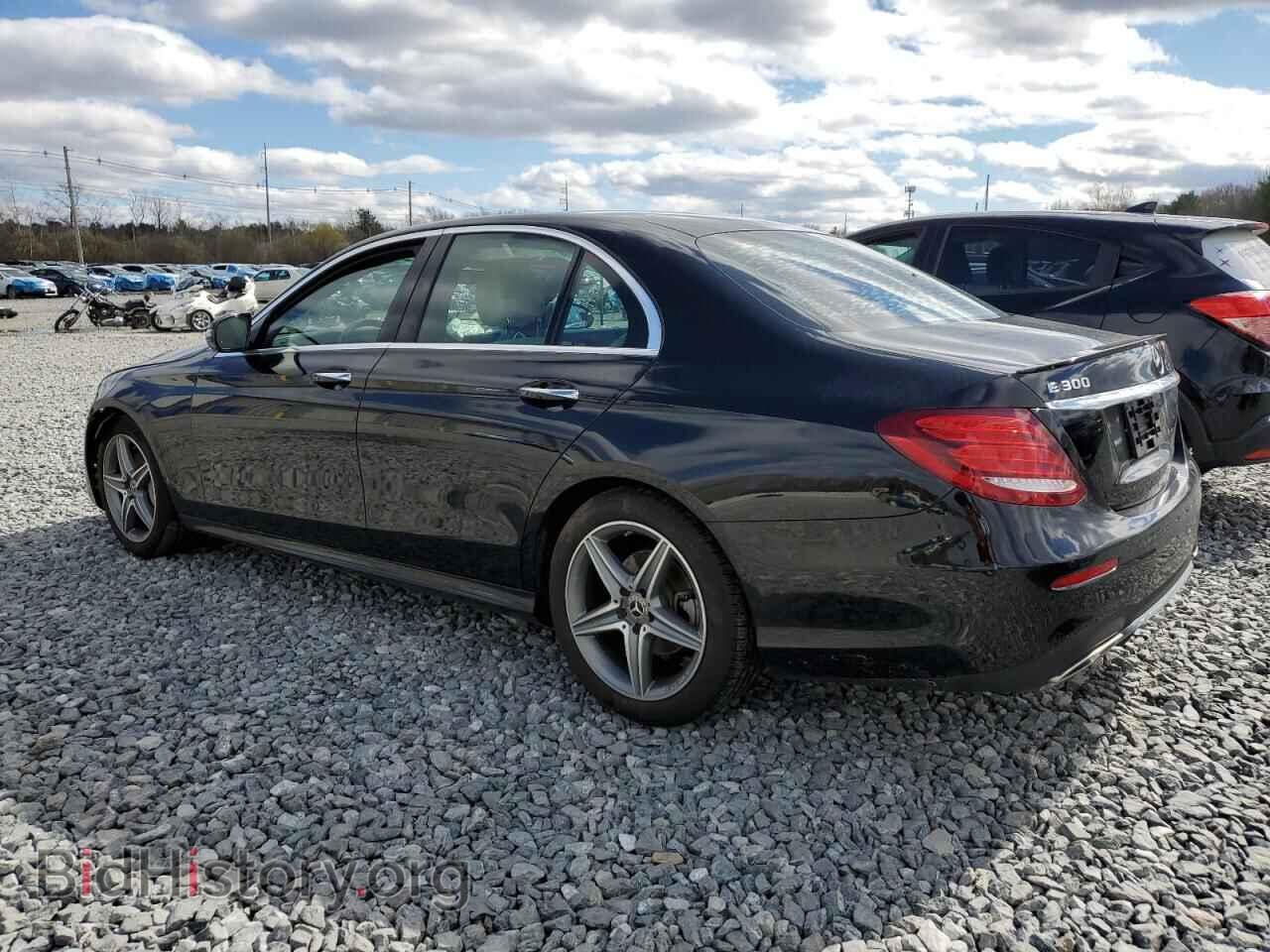 2018 MERCEDES-BENZ E-CLASS - VIN: WDDZF4KB0JA388506 - Фото 2