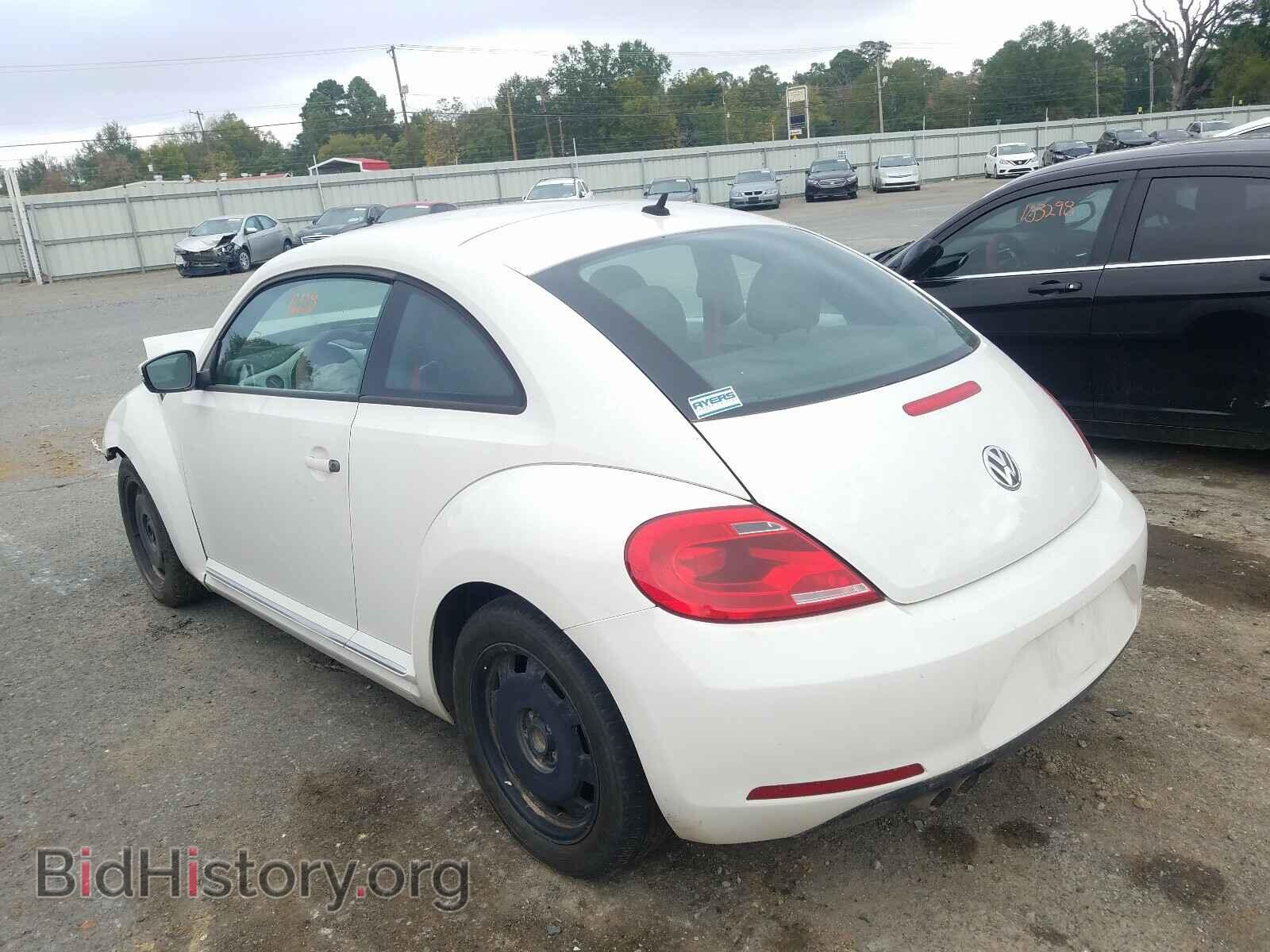 2012 VOLKSWAGEN BEETLE - VIN: 3VWJX7AT7CM607903 - Фото 3