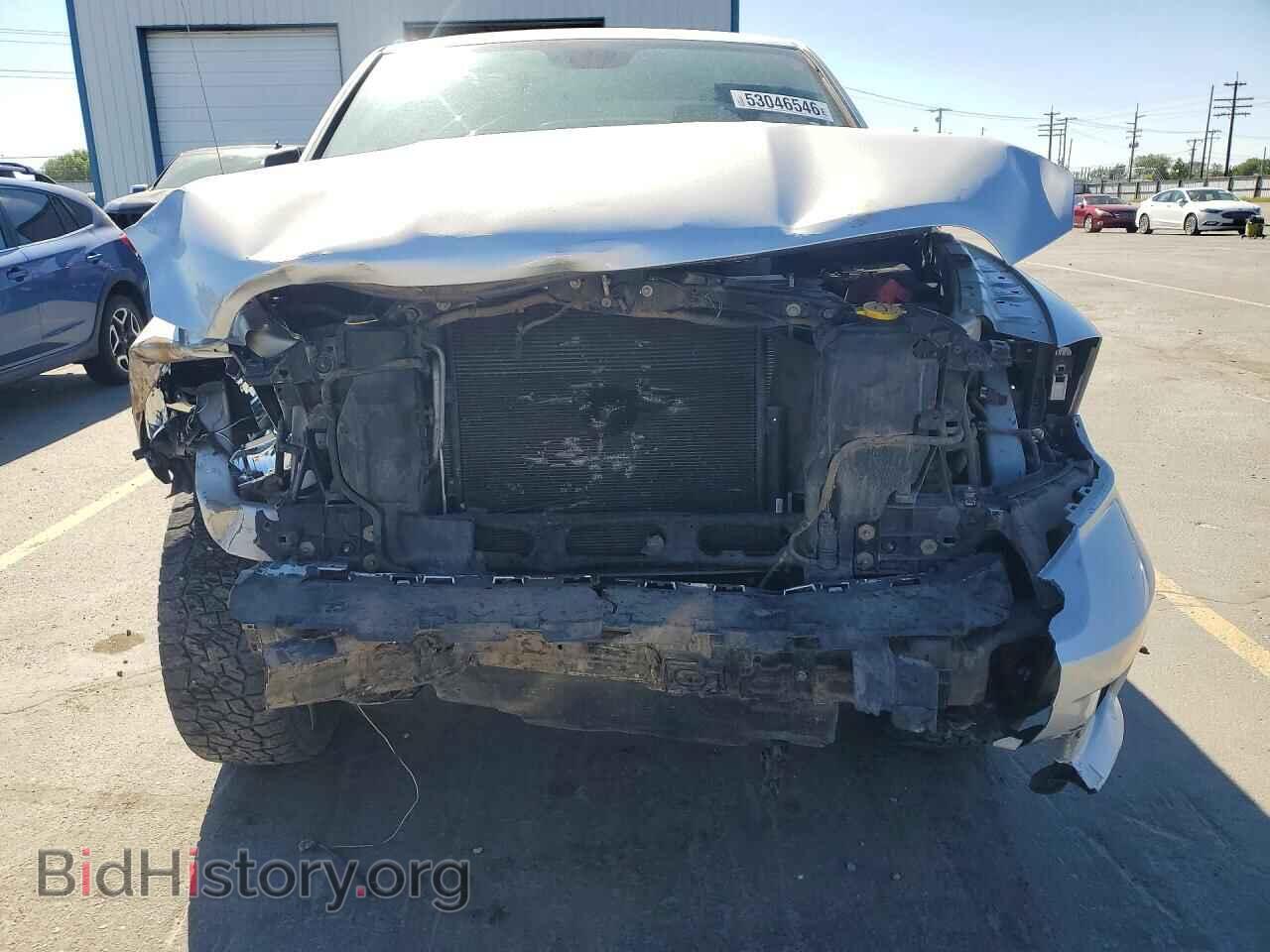 2016 RAM 1500 - VIN: 1C6RR7FT4GS388010 - Фото 5