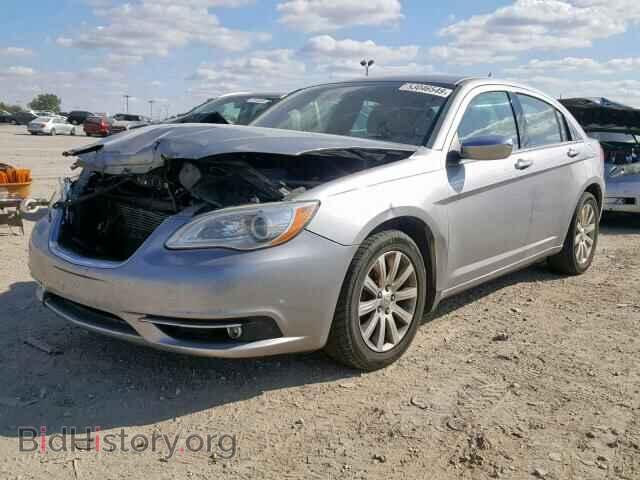 2013 CHRYSLER 200 - VIN: 1C3CCBCG0DN522228 - Фото 2