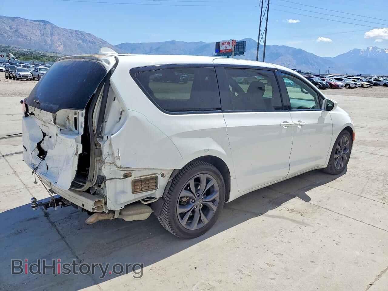 2020 CHRYSLER PACIFICA - VIN: 2C4RC1FG8LR116680 - Фото 3
