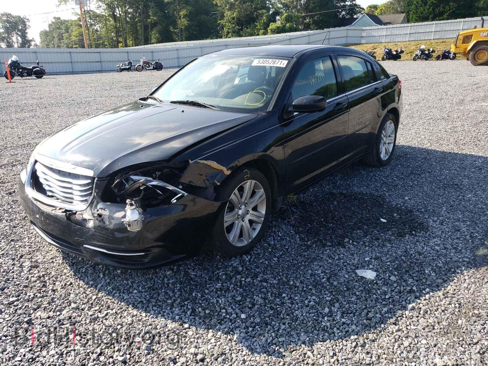 2012 CHRYSLER 200 - VIN: 1C3CCBAB0CN208407 - Фото 2