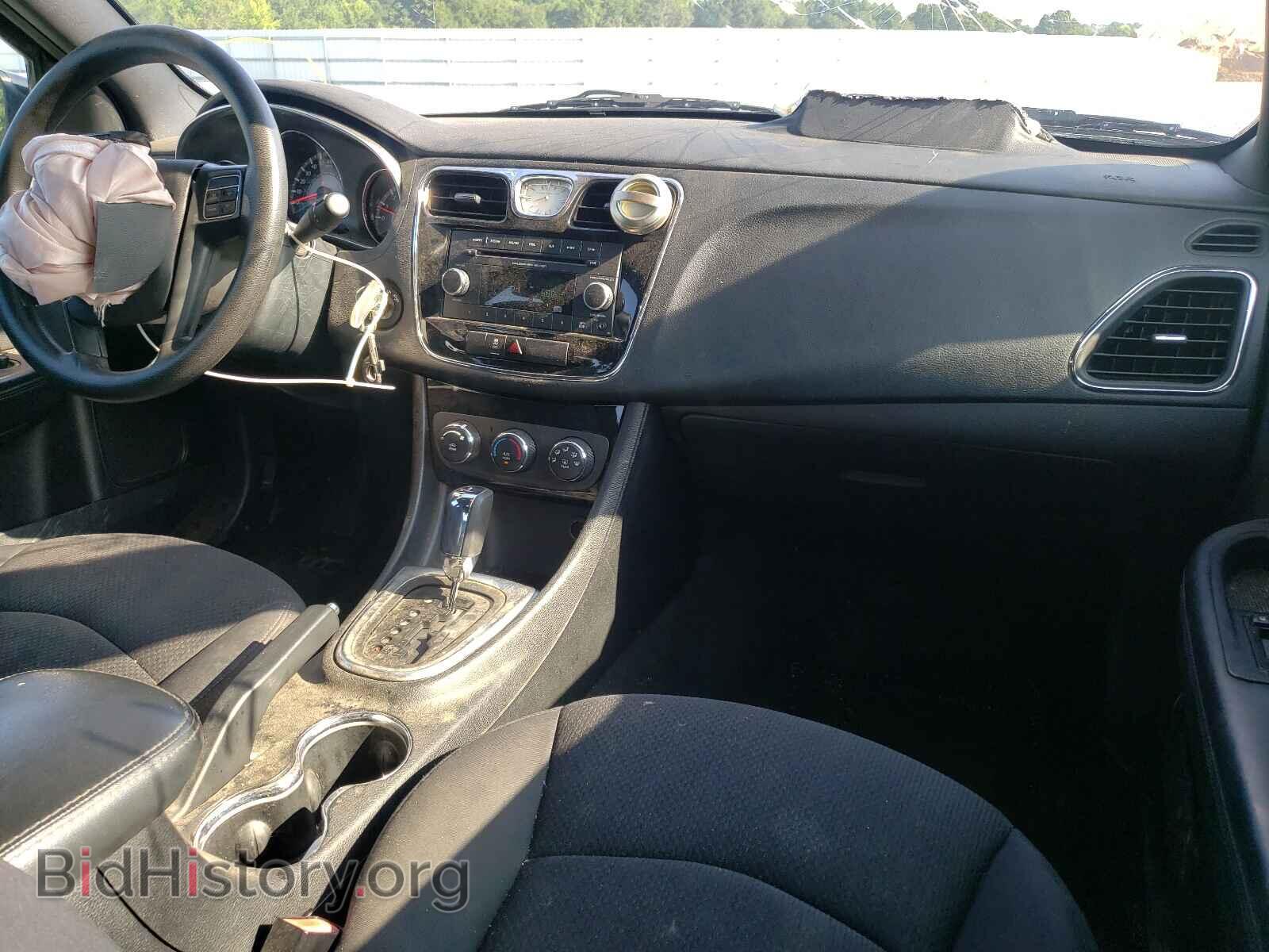 2012 CHRYSLER 200 - VIN: 1C3CCBAB0CN208407 - Фото 9