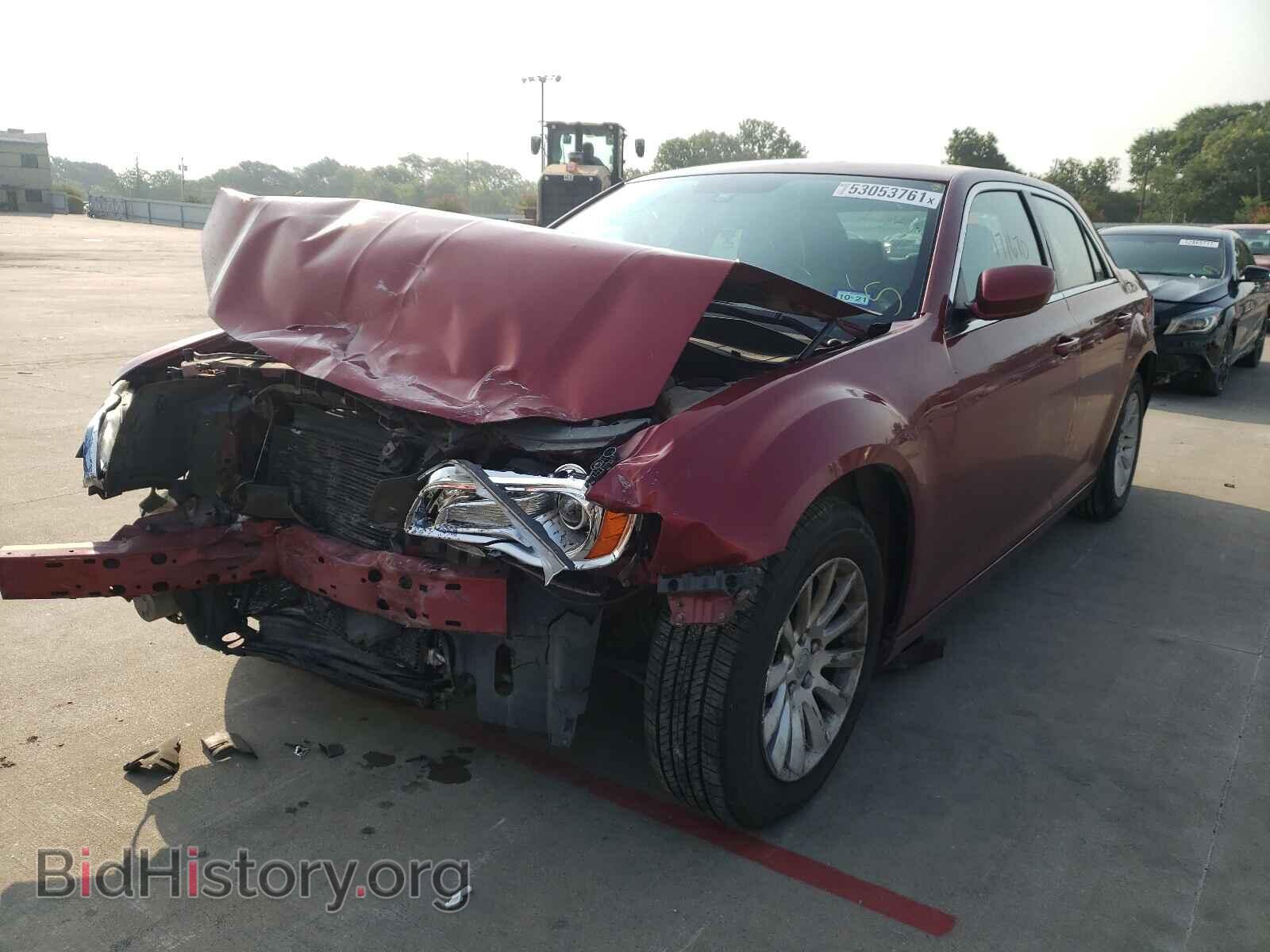 2013 CHRYSLER 300 - VIN: 2C3CCAAG3DH606887 - Фото 2