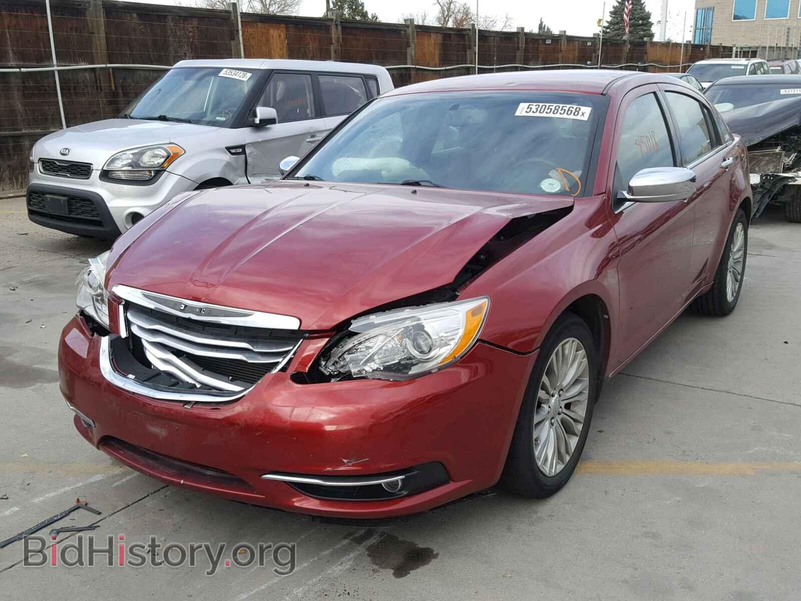 2013 CHRYSLER 200 - VIN: 1C3CCBCG7DN574102 - Фото 2