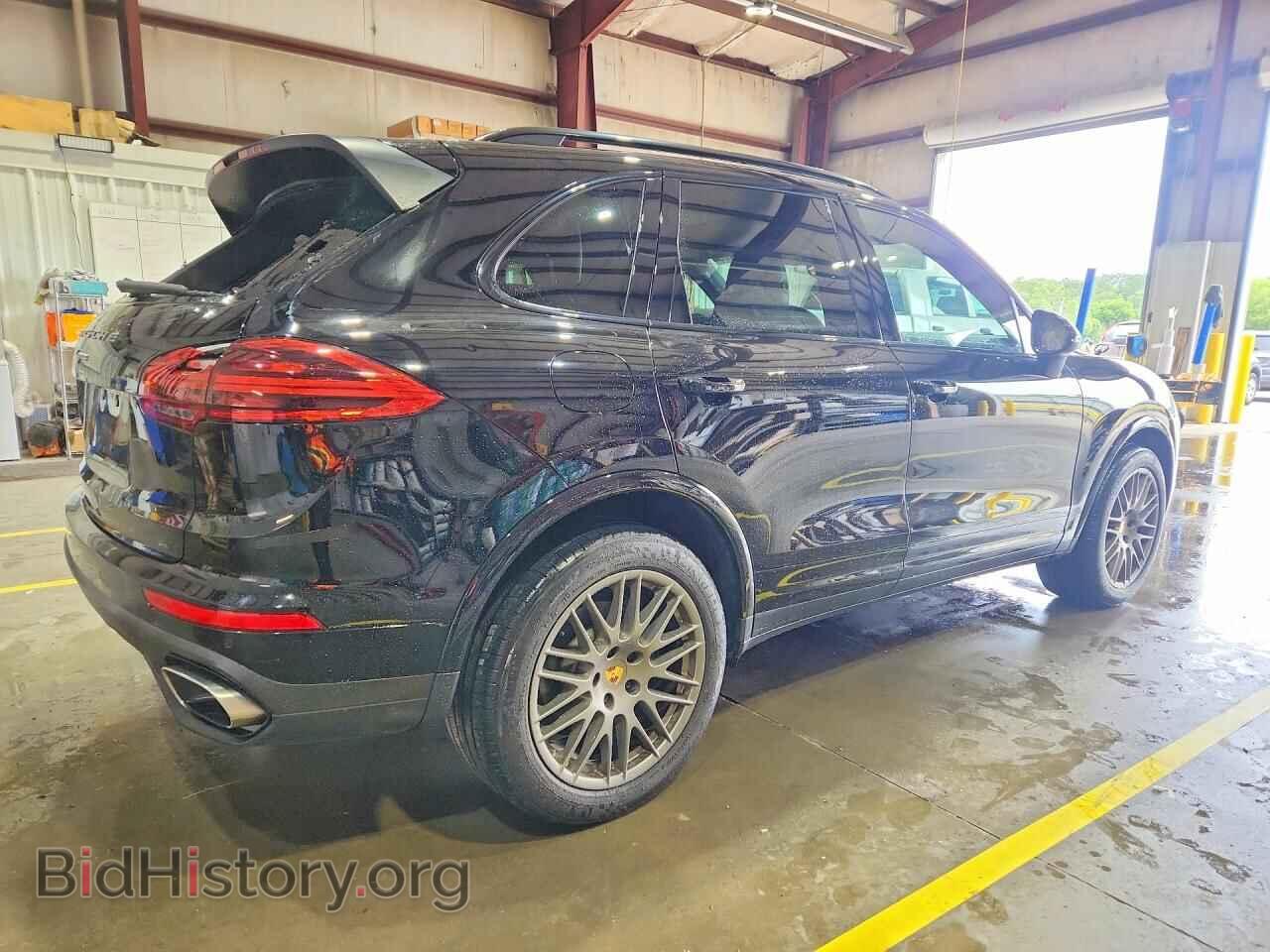 2017 PORSCHE CAYENNE - VIN: WP1AA2A21HKA80923 - Photo 3