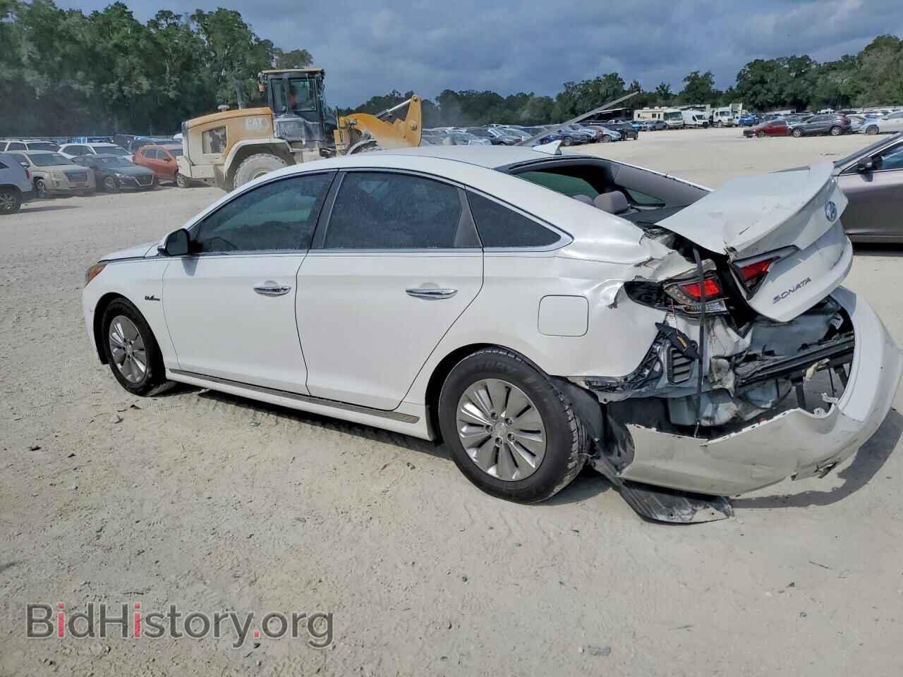 2017 HYUNDAI SONATA - VIN: KMHE24L14HA054060 - Фото 2