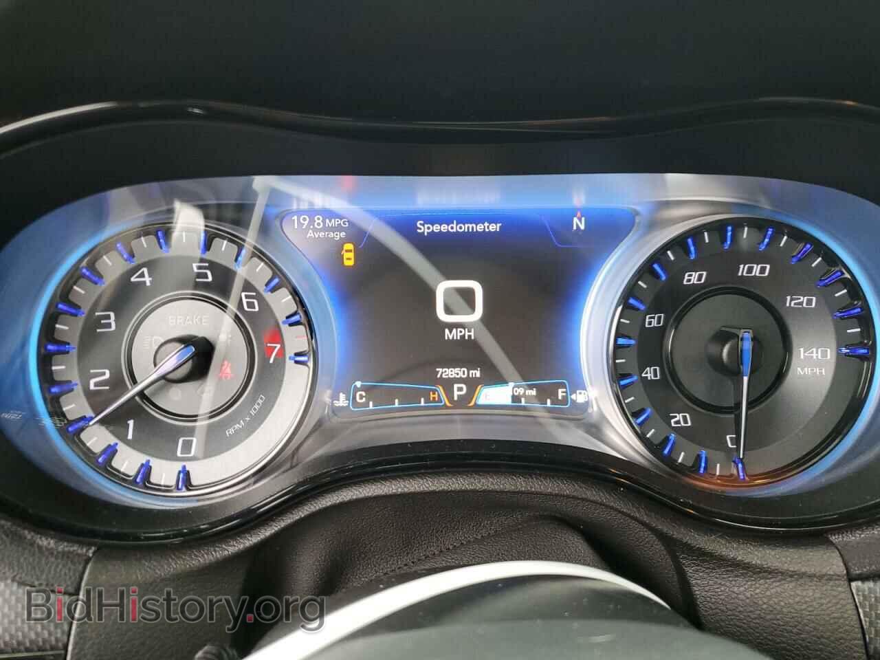 2015 CHRYSLER 300 - VIN: 2C3CCAGG8FH883108 - Photo 9