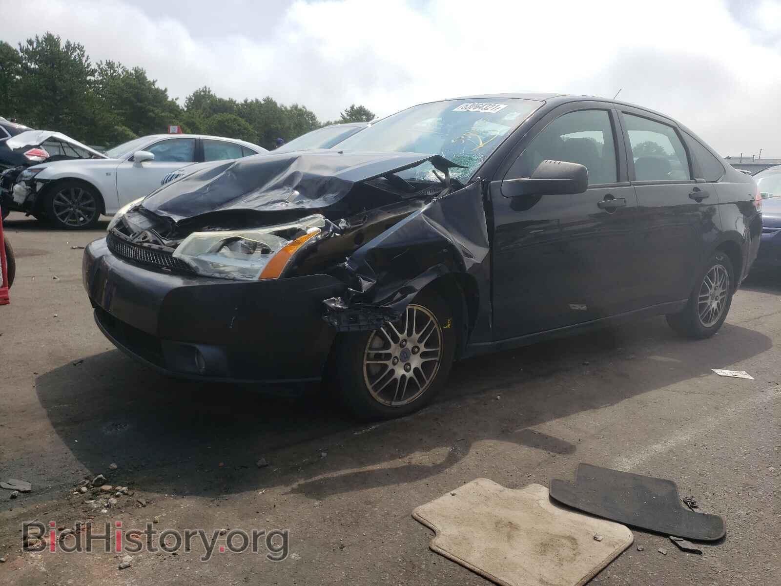 2011 FORD FOCUS - VIN: 1FAHP3FN2BW157330 - Photo 2